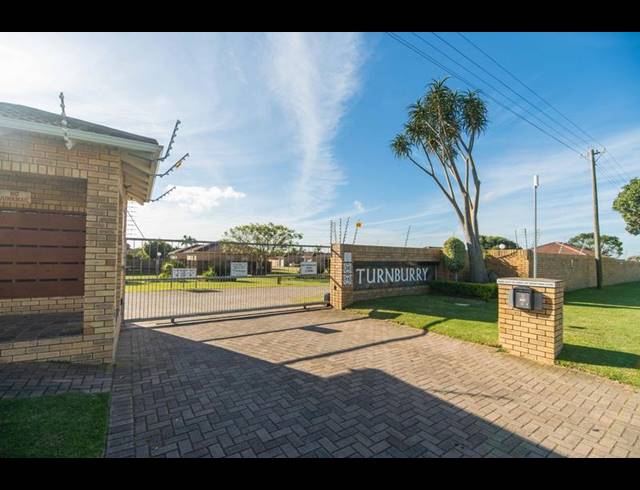 2 BEDROOM TOWNHOUSE FOR SALE IN LORRAINE